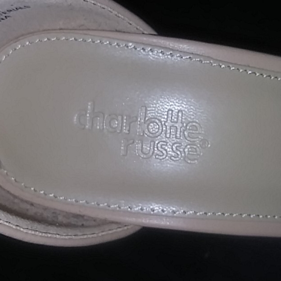 Heels - Picture 4 of 5